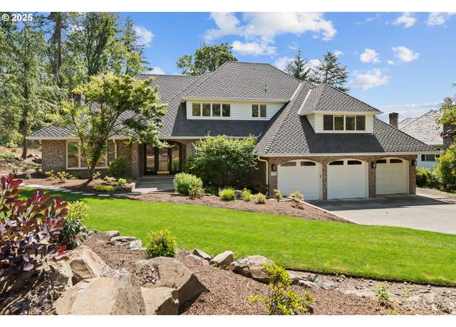 Property at 6230 SW Patton Rd, Portland, OR 97221, 5 beds, 3.5 baths
