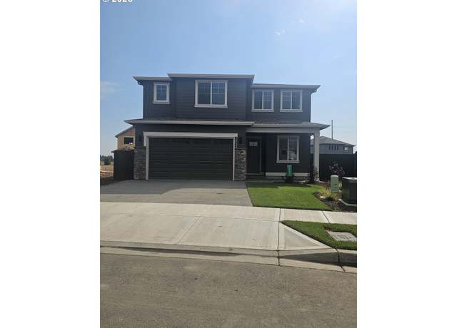 Property at 3839 S Arwana Ln, Ridgefield, WA 98642, 4 beds, 2.5 baths