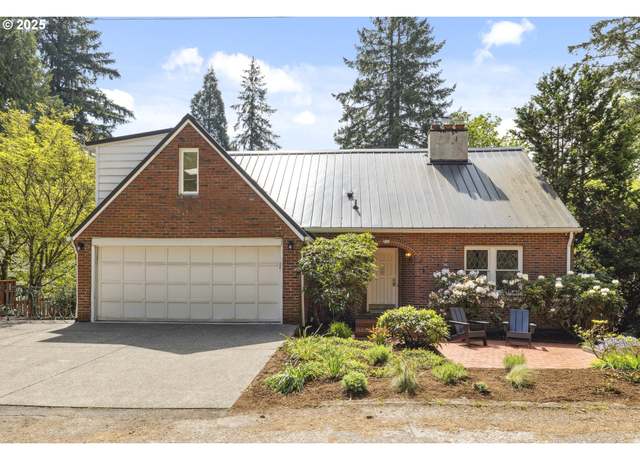 Property at 832 SW Westwood Dr, Portland, OR 97239, 4 beds, 3.5 baths