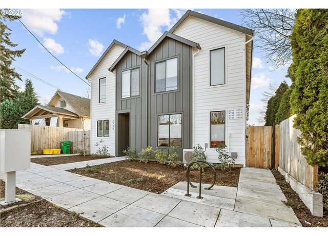 Property at 2729 SE 50th Ave, Portland, OR 97206, 2 beds, 1.5 baths