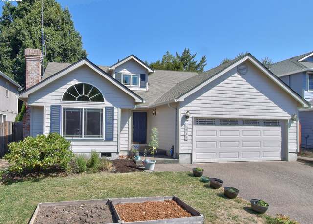 Property at 12313 SW Anton Dr, Tigard, OR 97223, 4 beds, 3 baths