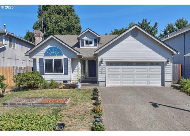 Property at 12313 SW Anton Dr, Tigard, OR 97223, 4 beds, 3 baths