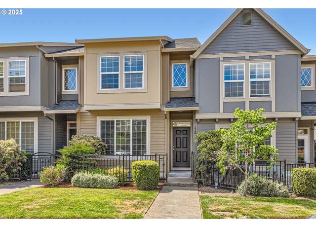 Property at 2291 NW Oak Knoll Pl, Beaverton, OR 97006, 3 beds, 2.5 baths