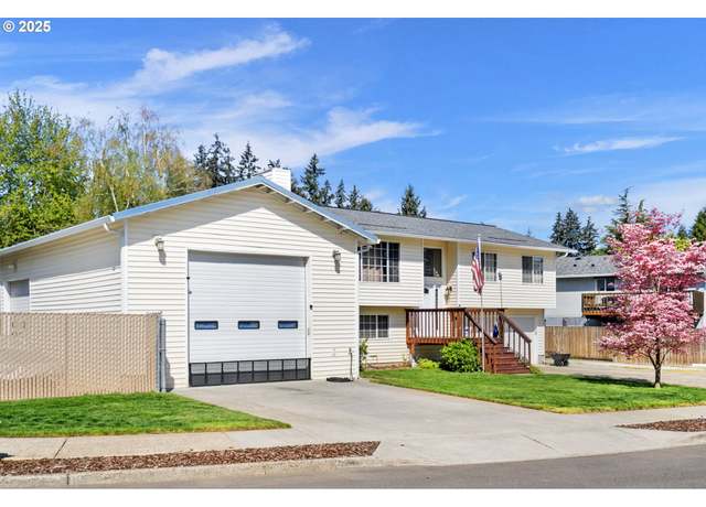 Property at 3008 NE 130th Ave, Vancouver, WA 98682, 3 beds, 1.5 baths