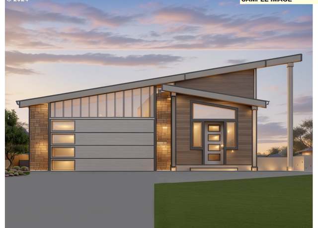 Property at 18815 Crooked River St, Sandy, OR 97055, 3 beds, 2.5 baths