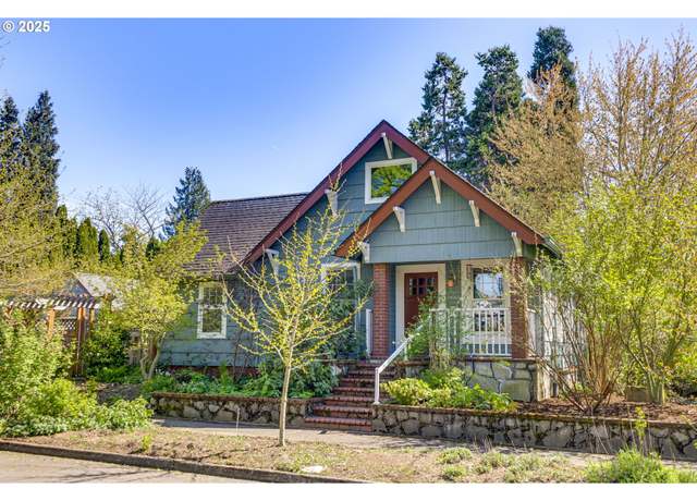 Property at 6684 N Bank St, Portland, OR 97203, 4 beds, 1 bath