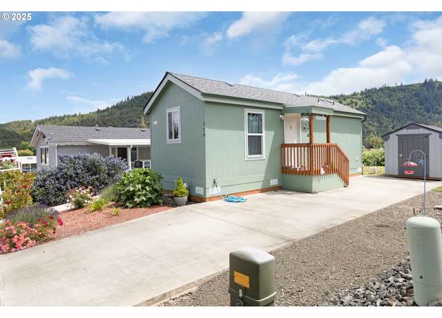 Property at 119 SE Oak Leaf Ln, Winston, OR 97496, 1 bed, 1 bath