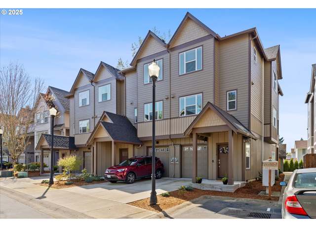 Property at 1110 NE 5th St, Gresham, OR 97030, 3 beds, 2.5 baths