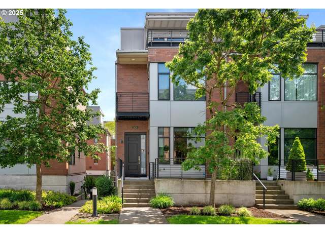 Property at 1634 NW Riverscape St, Portland, OR 97209, 3 beds, 3.5 baths