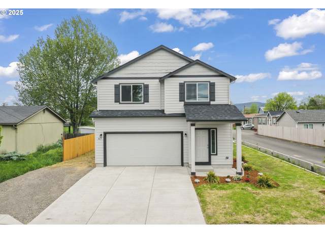 Property at 469 N 35th, Springfield, OR 97478, 3 beds, 2.5 baths
