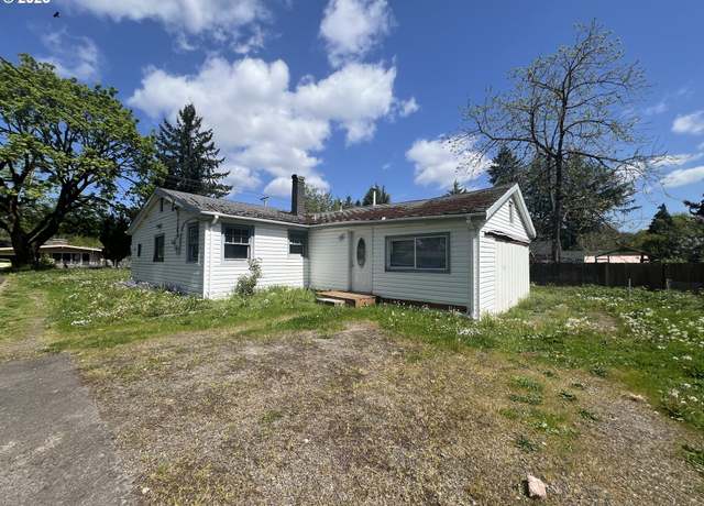 Property at 8918 SE 39th Ave, Milwaukie, OR 97222, 2 beds, 1 bath