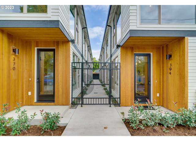 Property at 374 SE 86th Ave #9, Portland, OR 97216, 2 beds, 2.5 baths