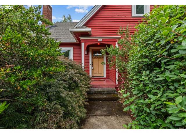 Property at 7634 N Albina Ave, Portland, OR 97217, 3 beds, 2 baths