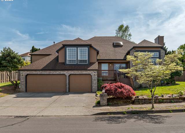 Property at 3900 SW 22nd Dr, Gresham, OR 97080, 4 beds, 3 baths