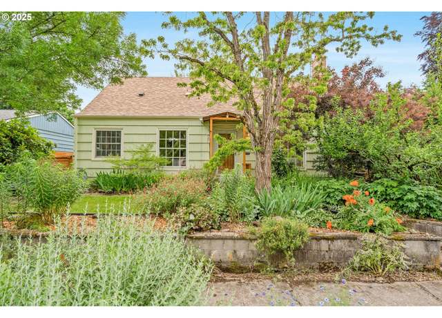 Property at 3305 SE 76th Ave, Portland, OR 97206, 4 beds, 2 baths