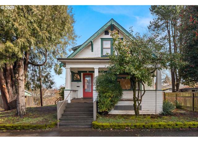 Property at 904 SE 76th Ave, Portland, OR 97215, 2 beds, 2 baths