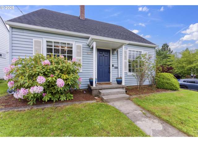 Property at 8115 N Peninsular Ave, Portland, OR 97217, 3 beds, 2.5 baths