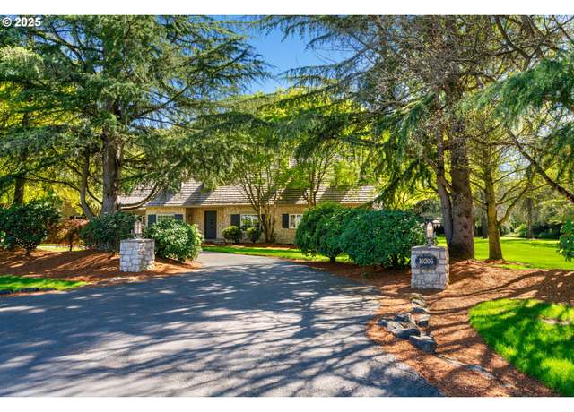 Property at 10205 NE 110th Cir, Vancouver, WA 98662, 4 beds, 4 baths