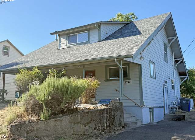 Property at 8761 SE Henderson St, Portland, OR 97266, 6 beds, 2.5 baths