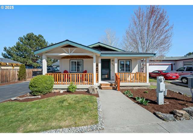 Property at 2527 SW Mariposa Loop, Redmond, OR 97756, 3 beds, 2 baths