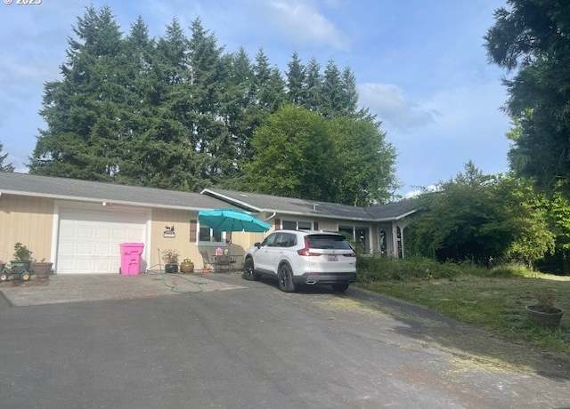 Property at 3600 Pleasant Hill Rd, Kelso, WA 98626, 3 beds, 2.5 baths