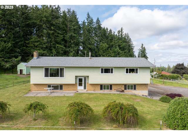 Property at 16850 S Beckman Rd, Oregon City, OR 97045, 4 beds, 3 baths