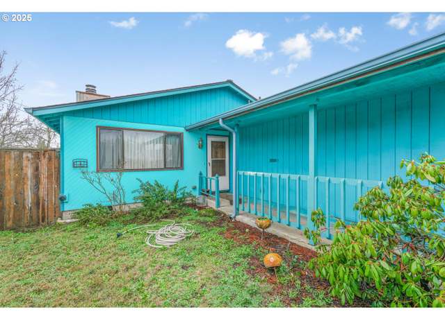 Property at 219 17th St, Springfield, OR 97477, 3 beds, 1.5 baths