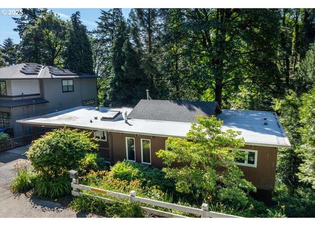 Property at 6611 SW Parkhill Dr, Portland, OR 97239, 5 beds, 3 baths