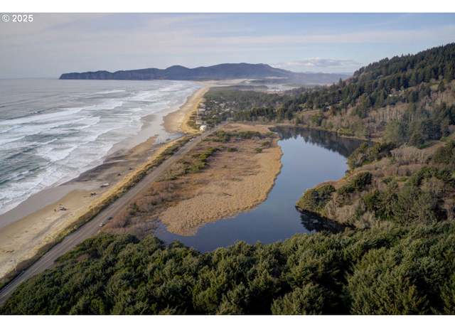 Property at 4 NW Nantucket Dr, Cloverdale, OR 97112