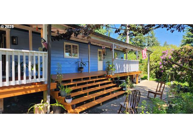 Property at 93534 Sunnyvale Ln, Coos Bay, OR 97420, 3 beds, 2 baths