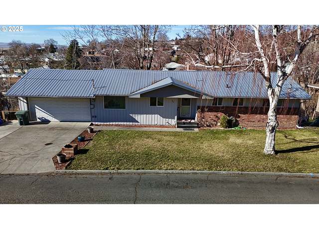 Property at 801 NW 6th St, Pendleton, OR 97801, 5 beds, 3 baths