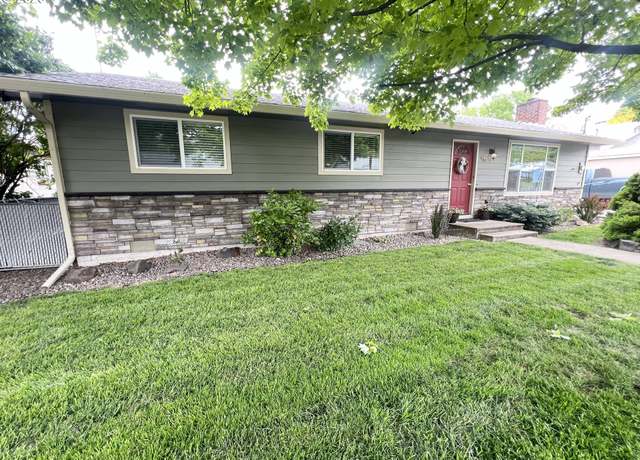 Property at 405 1st St, La Grande, OR 97850, 4 beds, 2 baths
