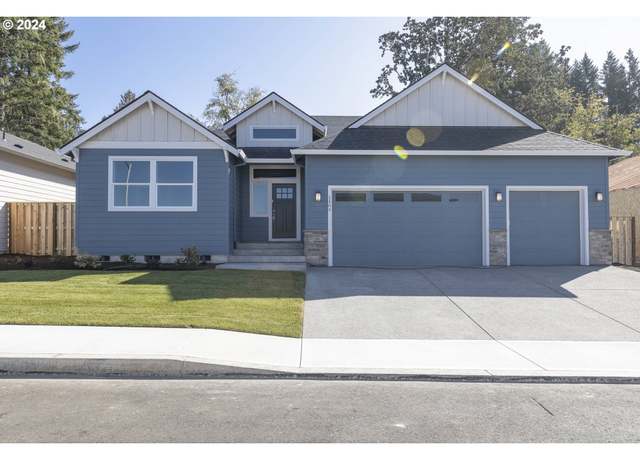 Property at 3403 NE Justus Ave, Estacada, OR 97023, 4 beds, 2.5 baths
