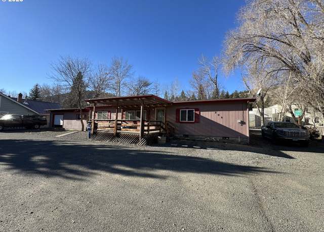 Property at 206 S Washington St, Canyon City, OR 97820, 4 beds, 2 baths