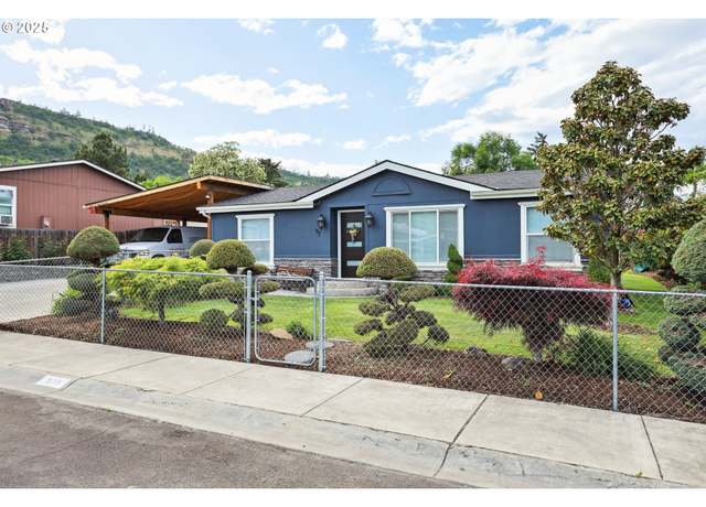 Property at 973 Honey DO St, The Dalles, OR 97058, 4 beds, 2 baths