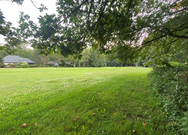 Property at 24557 E Bright Ave, Welches, OR 97067