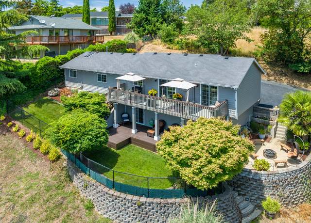 Property at 441 NW Galaxy Dr, Winston, OR 97496, 3 beds, 2 baths