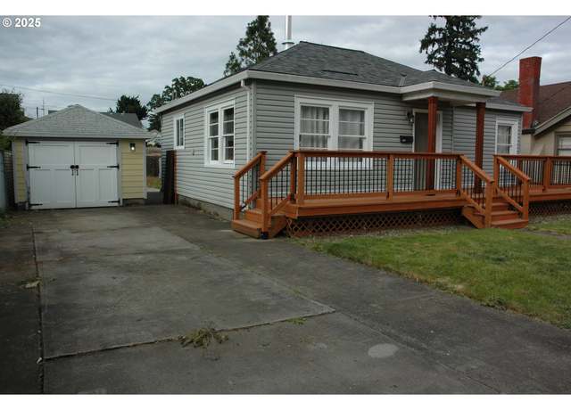 Property at 124 S 20th St, St. Helens, OR 97051, 3 beds, 1 bath