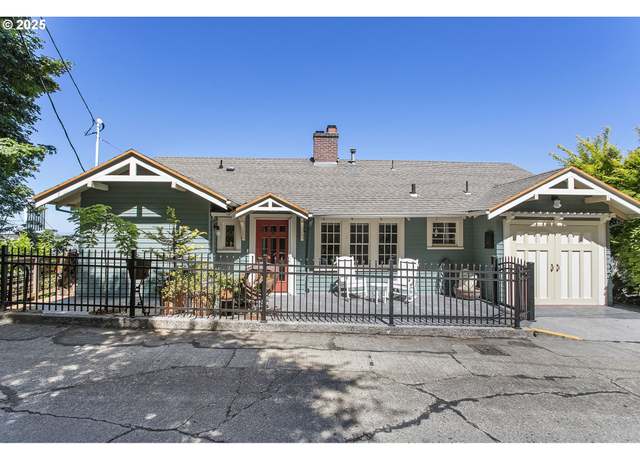 Property at 2440 SW Hoffman Ave, Portland, OR 97201, 4 beds, 2 baths