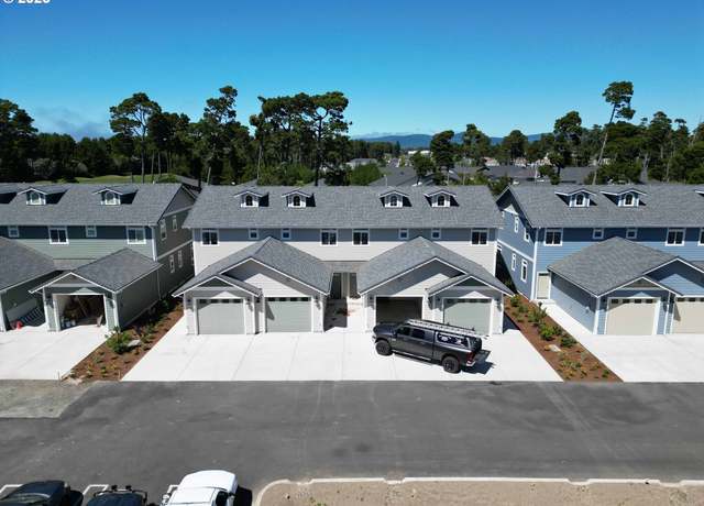 Property at 1571 37th St, Florence, OR 97439, 2 beds, 2.5 baths