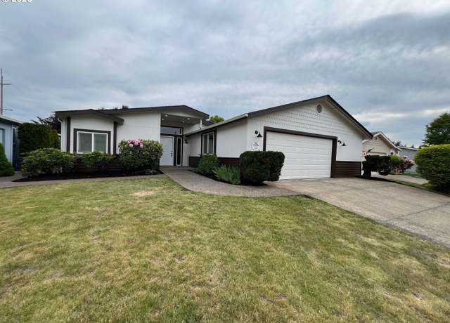 Property at 121 Tyson Dr, Cottage Grove, OR 97424, 2 beds, 2 baths
