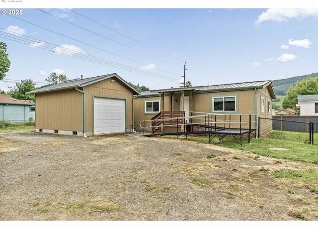 Property at 335 Division Ave, Drain, OR 97435, 3 beds, 2 baths