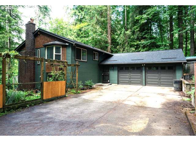 Property at 18335 SE 370th Ave, Sandy, OR 97055, 2 beds, 2 baths