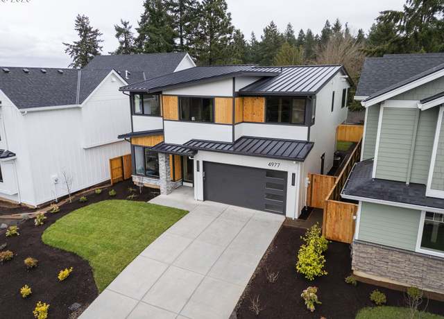 Property at 4977 Summit St, West Linn, OR 97068, 5 beds, 3.5 baths