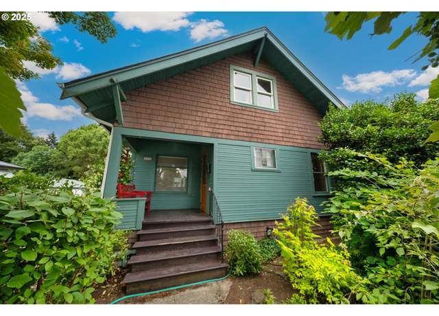 Property at 3738 SE Schiller St, Portland, OR 97202, 3 beds, 2 baths