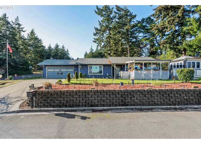 Property at 1698 Ash St, North Bend, OR 97459, 3 beds, 2 baths