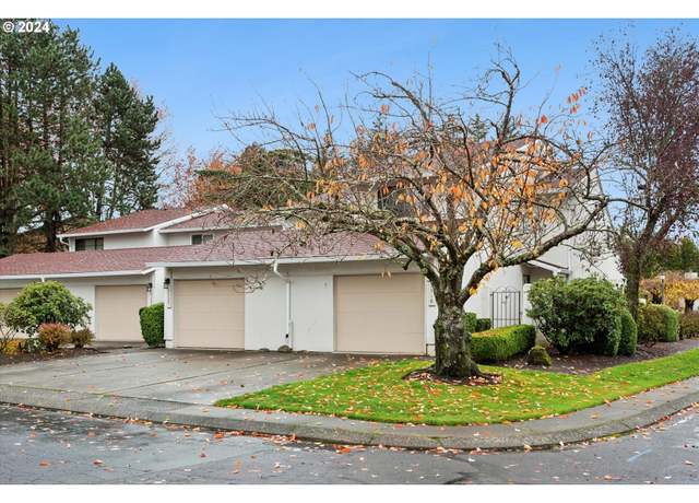 Property at 3320 NE 29th St, Gresham, OR 97030, 2 beds, 2.5 baths