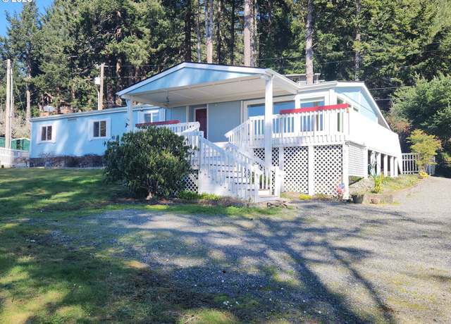 Property at 15819 Highway 101, Brookings, OR 97415, 3 beds, 2.5 baths