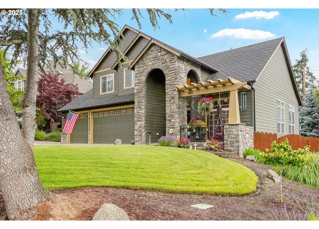 Property at 1401 Ranier Loop NW, Salem, OR 97304, 3 beds, 2.5 baths