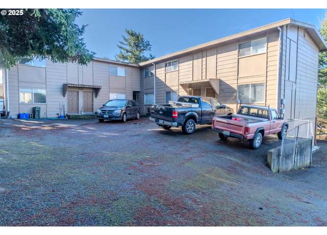 Property at 1662 Mcpherson St, North Bend, OR 97459, 12 beds, 6 baths